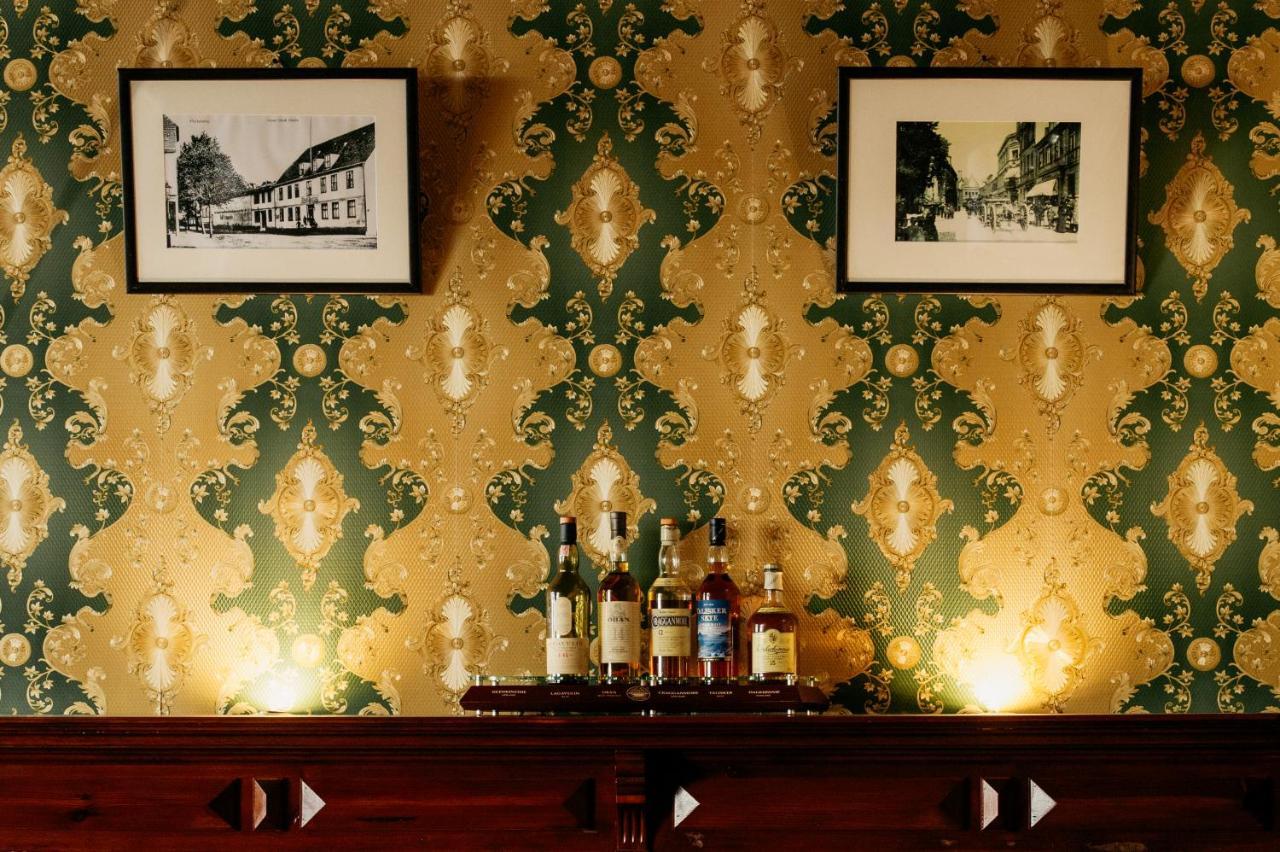 Hotel & Restaurant "Deutscher Kaiser" ペルレンブルク エクステリア 写真