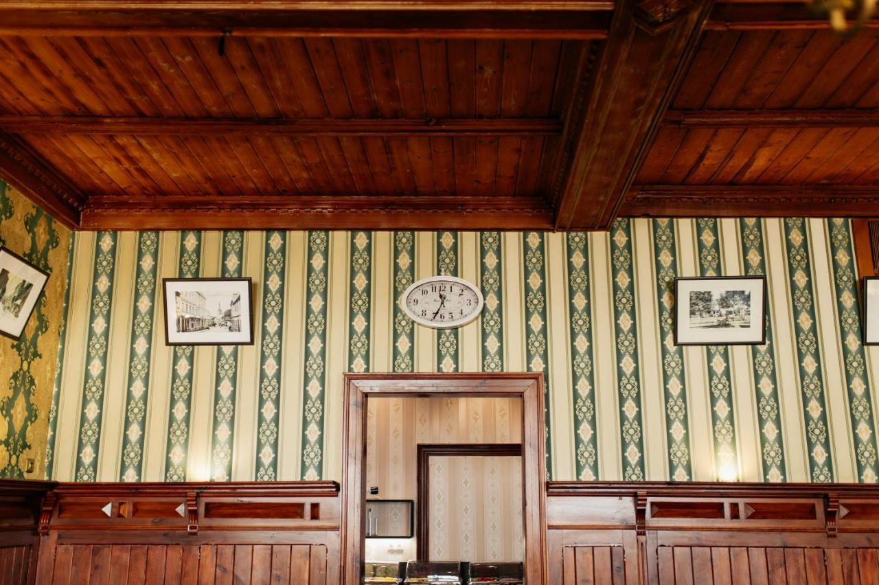 Hotel & Restaurant "Deutscher Kaiser" ペルレンブルク エクステリア 写真