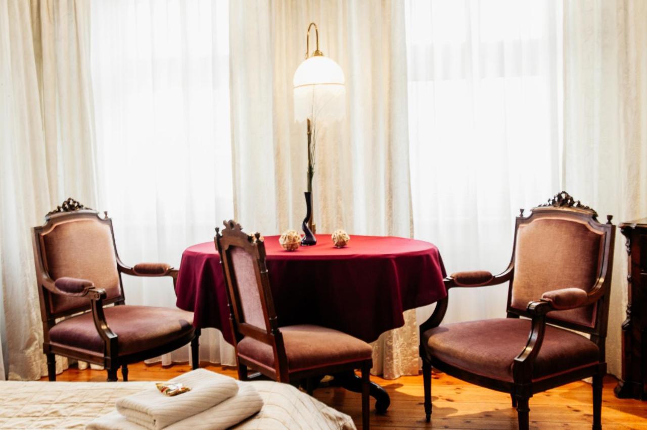 Hotel & Restaurant "Deutscher Kaiser" ペルレンブルク エクステリア 写真
